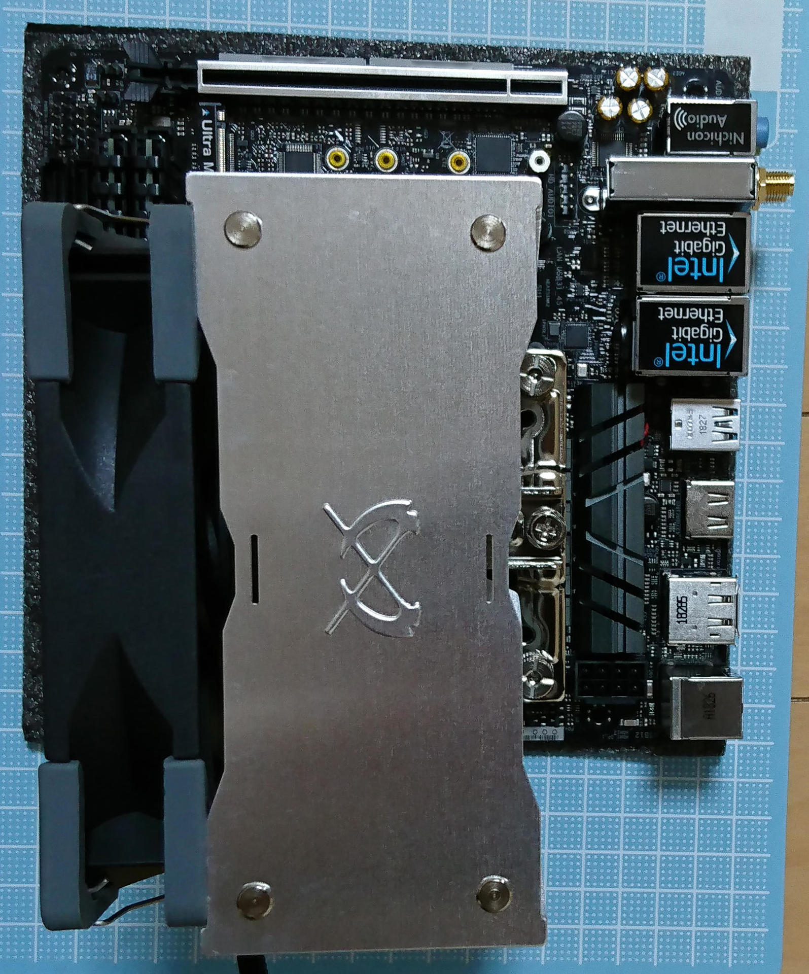 Core i7-9700k マザボ、メモリ、クーラーセットIOパネルもあります